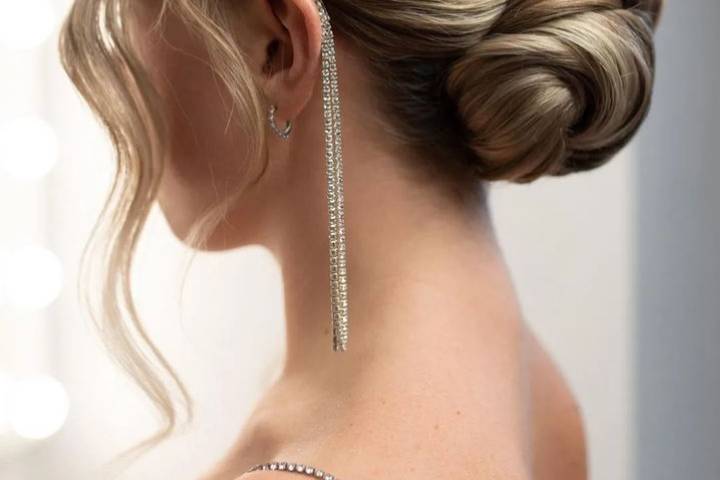 Ella's Débora Hair Styles