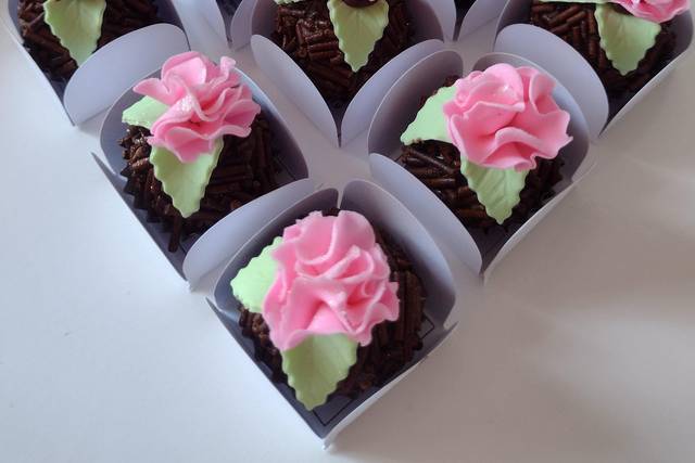 Brigadeiro com Florais