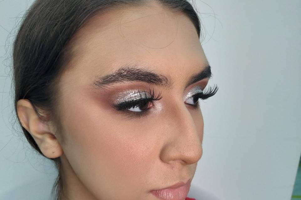 Smokey glam