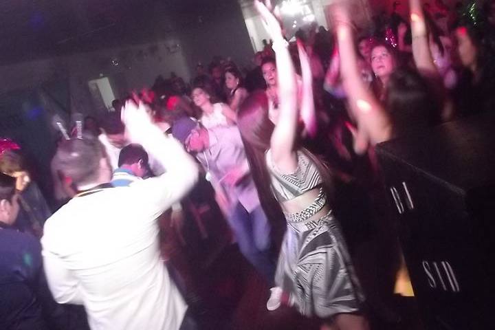 Party Show DJ Sid