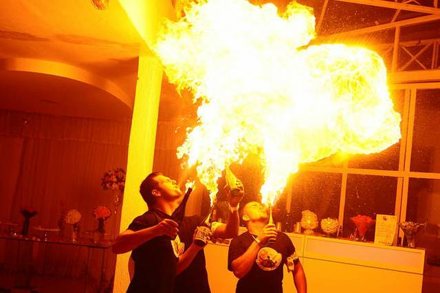 Sol & Lua Bartenders