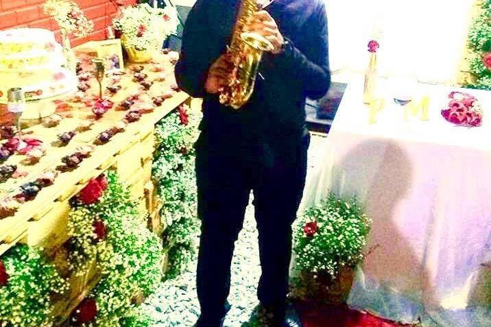 Walking sax