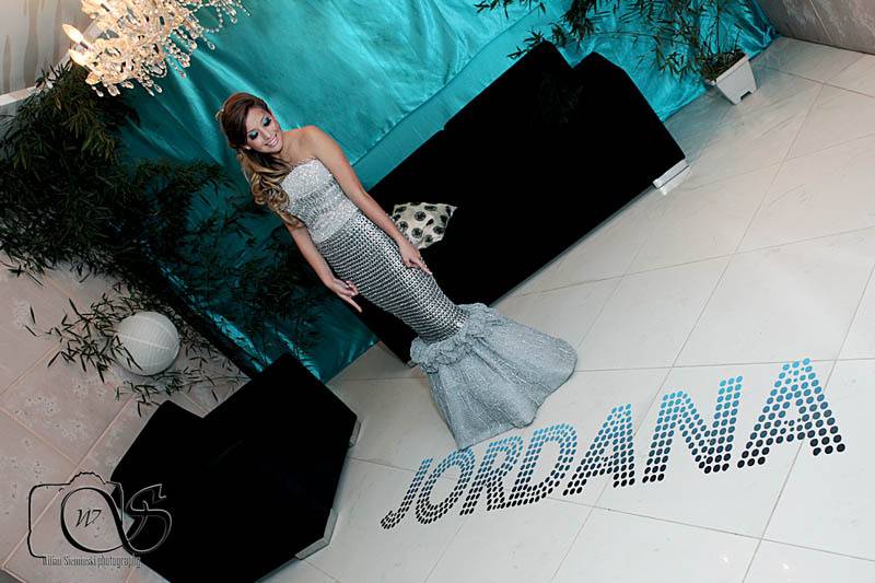 Debutante Jordana