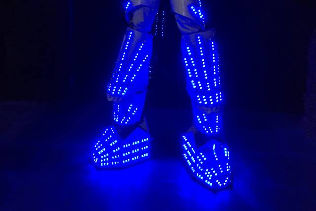 Wizley Eventos - Robô Luminus de Led