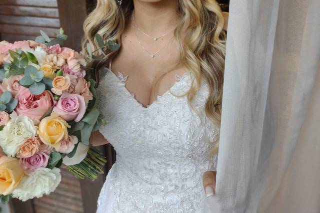 Penteado e maquiagem