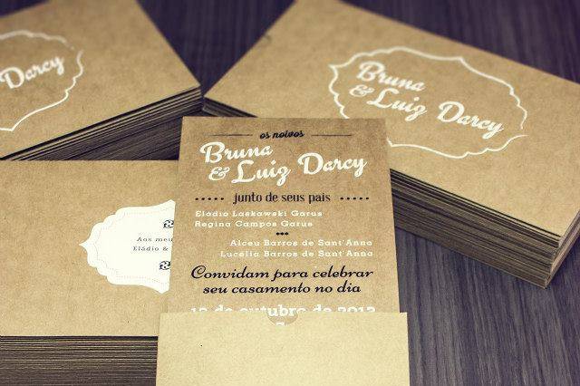 Crafty Convites e Papelaria Fina