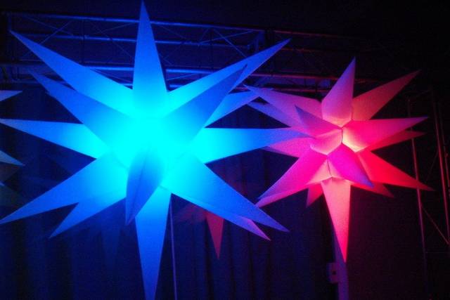 Iluminação para casamentos e festas