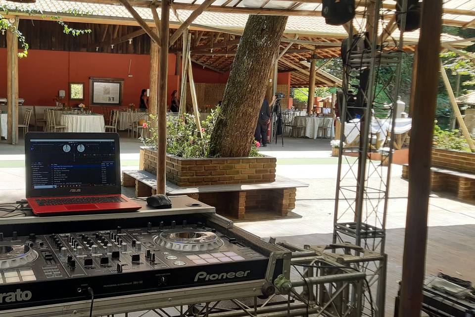 Dj