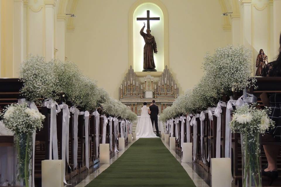 Igreja com mosquitinhos