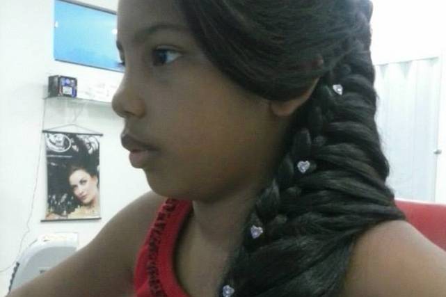 Penteado com detalhes