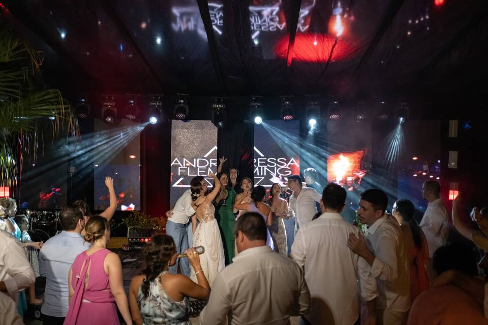 Dj Andressa Fleming