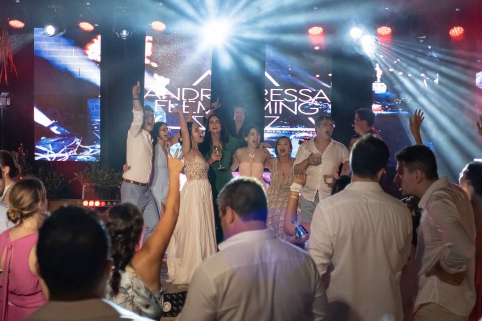 Dj Andressa Fleming