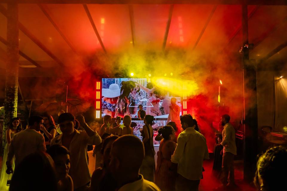 Dj Andressa Fleming