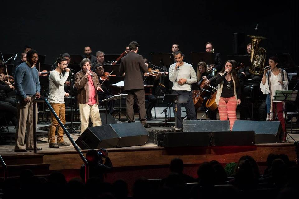 Com Orquestra da PUCRS