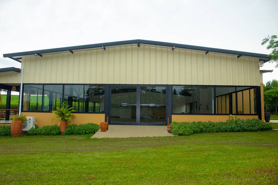 Lateral