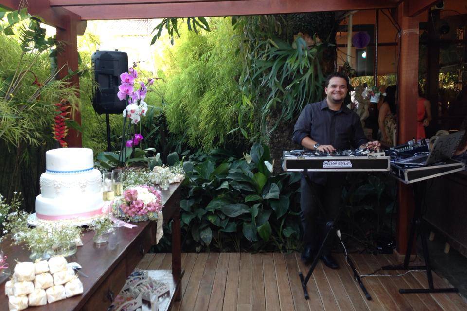 DJ Léo Braga