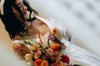 By Look Rosemary Leal