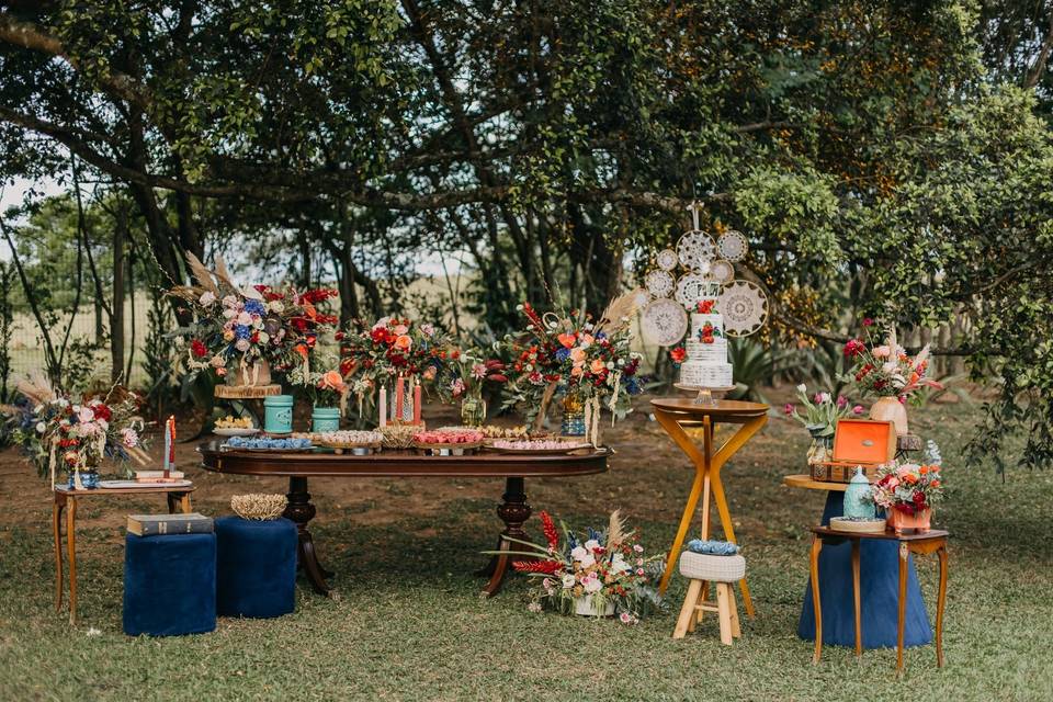 Mesa bolo ao ar livre