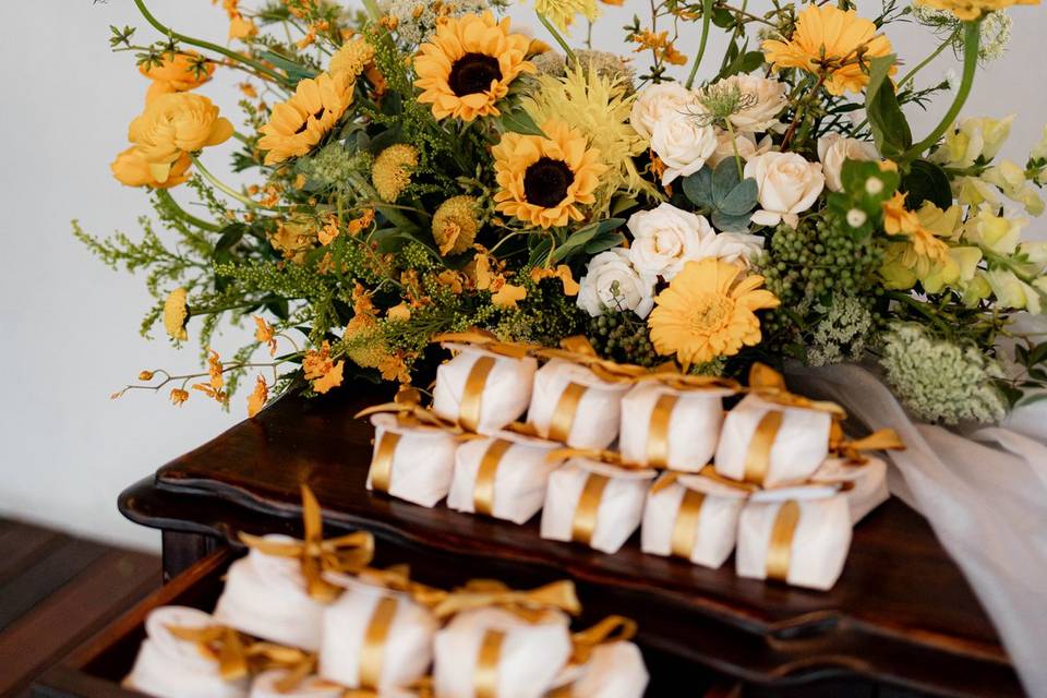 Detalhes mesa de bolo