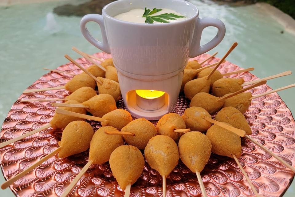 Fondue de coxinha com catupiry