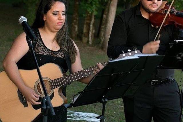 Voz, violão e violino