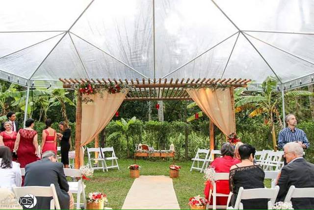 Visão interna tenda piramidal