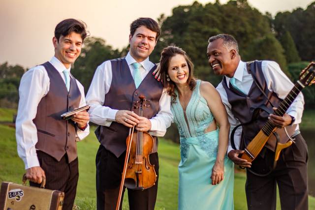 Gaita, violino, vozes e violão