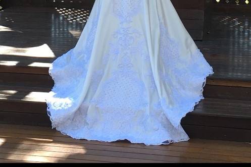 Paulo Santana vestido de noiva