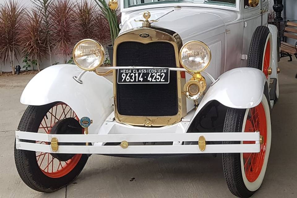 Ford 1929 Deluxe Branco