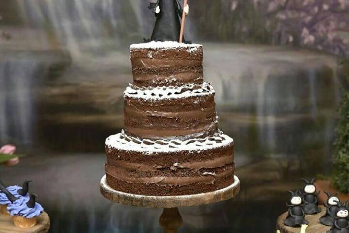 Naked cake