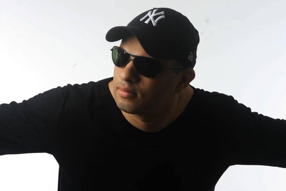 Dj