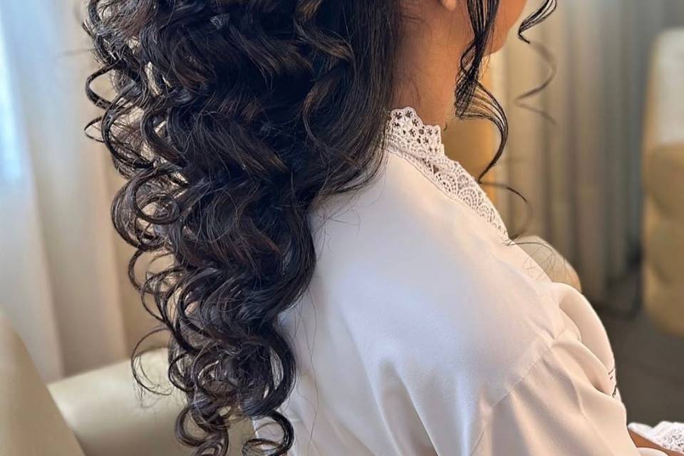 Tiara Liear Flávia