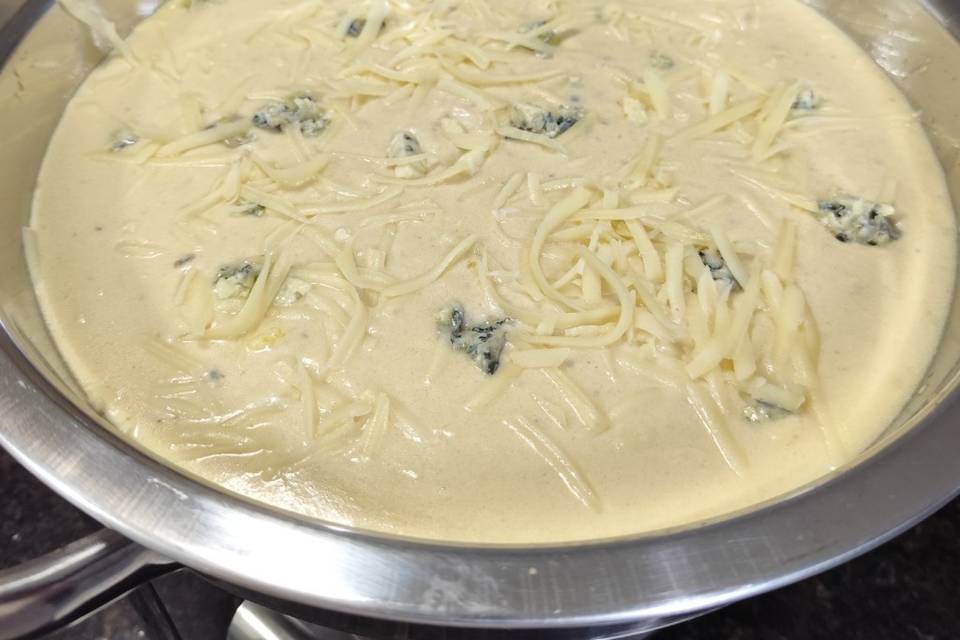 Serviço de cozinheira para Buf