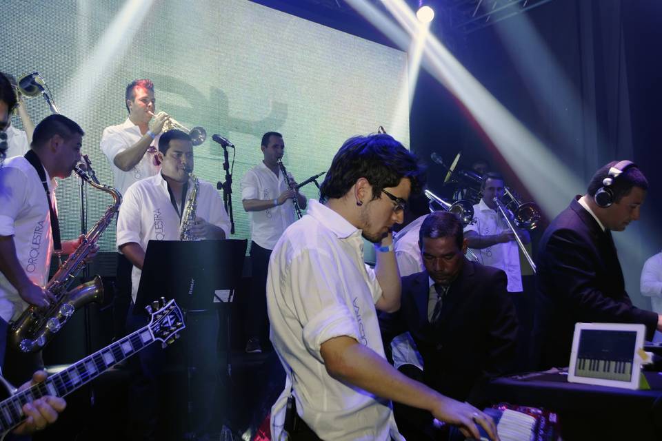 DJ e Orquestra