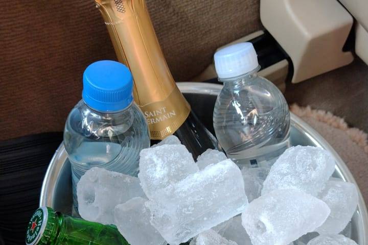 Bebidas dentro do carro