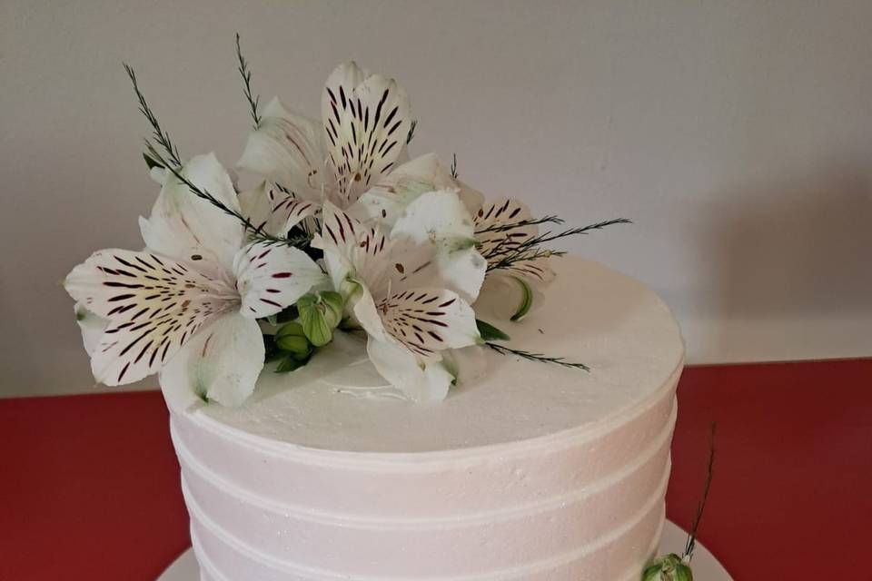 Bolo de casamento personalizado
