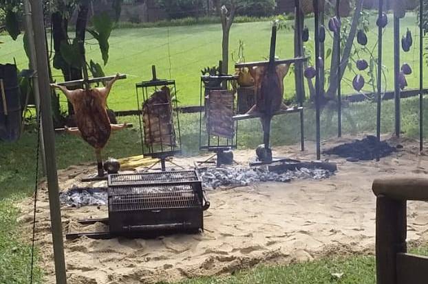 Churrasco fogo de chão/jardim