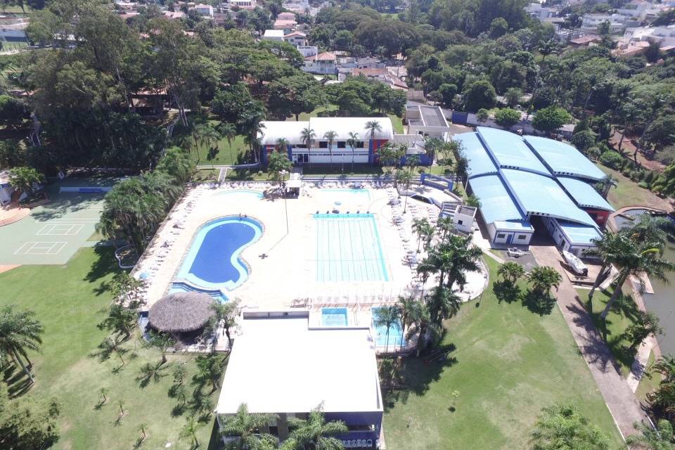 Parquinho nas churrasqueiras - Iate Clube de Londrina