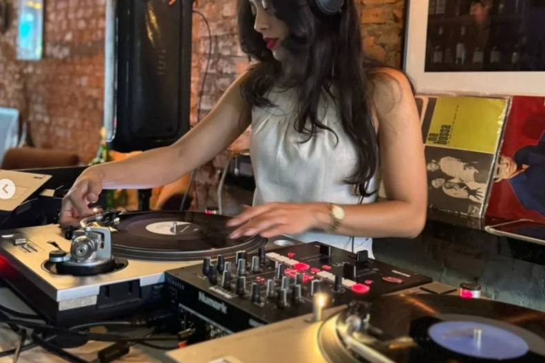 DJ Bitizii