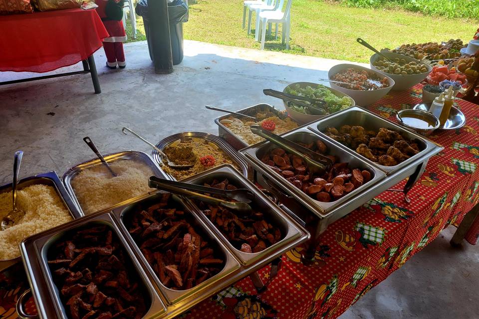 Buffet com Churrasco