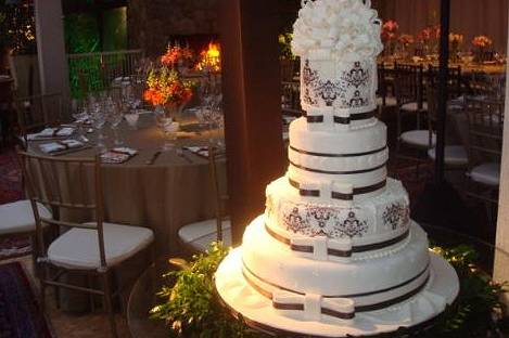 Bolo de casamento personalizado