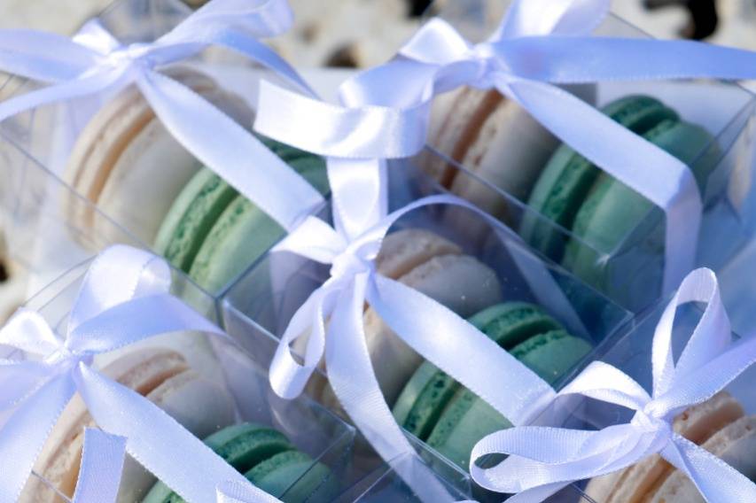 Lembrancinha com 2 Macarons