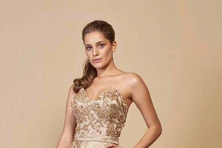 Vestido dourado bordado