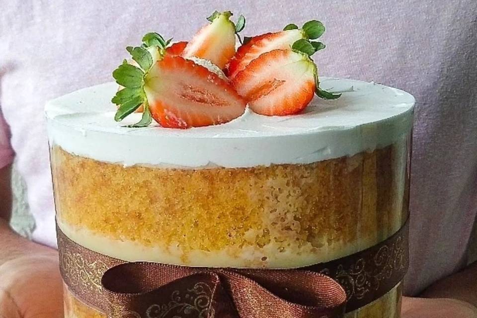 Naked cake
