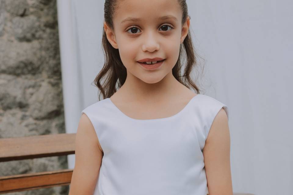 Daminha com o Porta Alianças