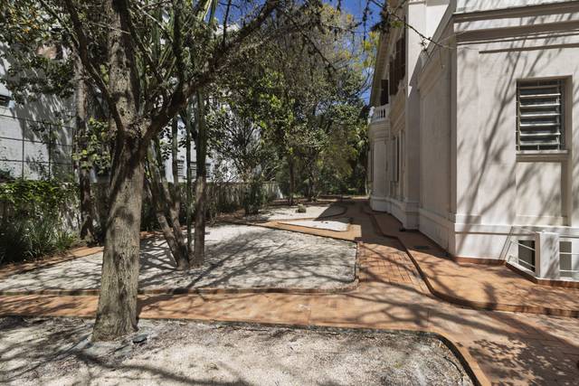 Jardim lateral