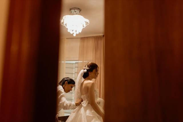 Gleice Bridal