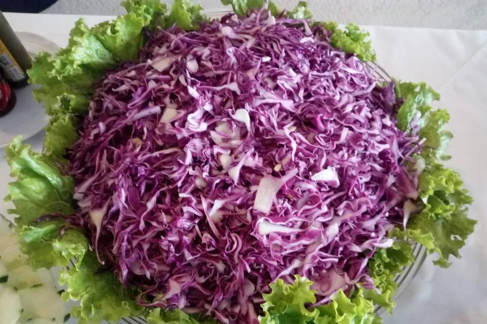 Salada de repolho roxo