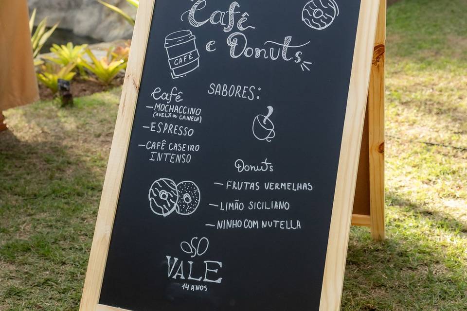 Estação mini Donuts com café