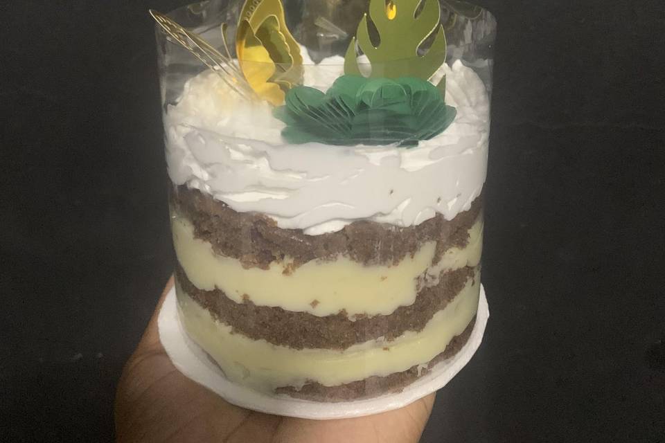 Naked cake
